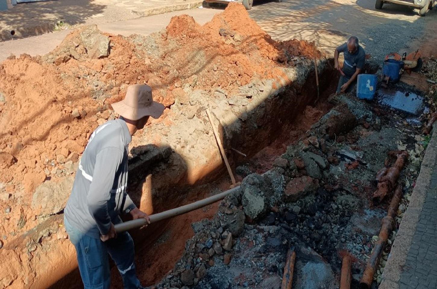 Saema realiza troca das antigas tubulações de água da cidade