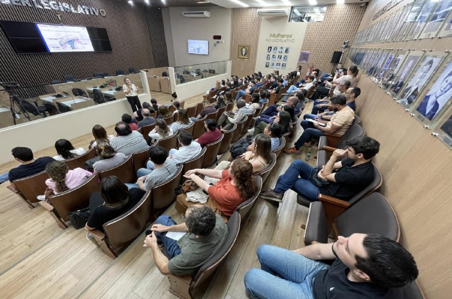 Secretaria da Saúde promove palestra sobre meningites e encefalites