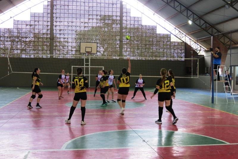 Campeonato dos Servidores: semifinais do vôlei feminino acontecem neste sábado