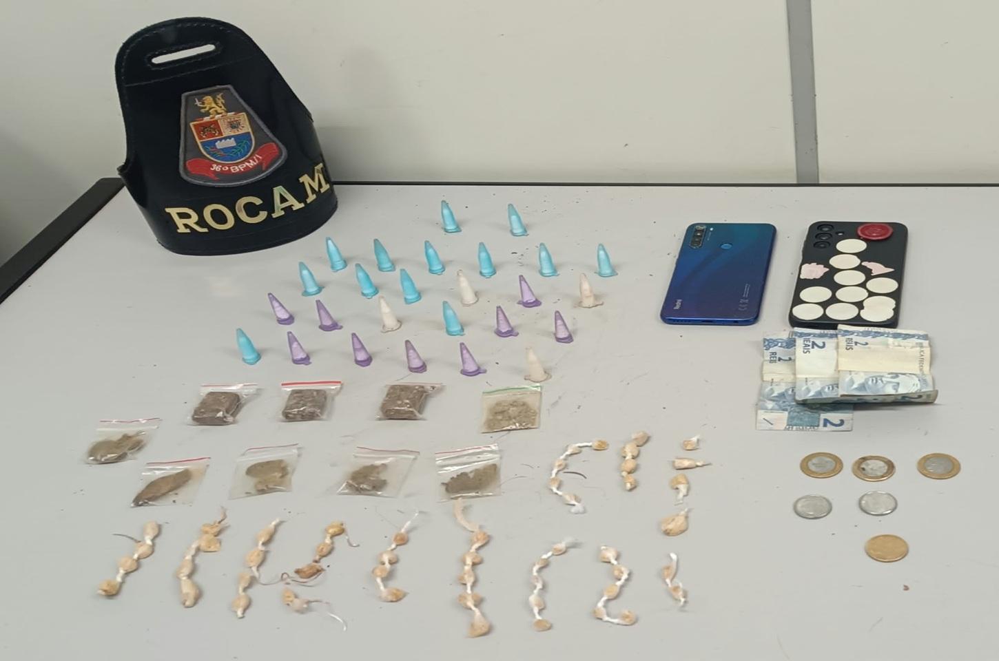POLÍCIA MILITAR APREENDE DROGAS E DOIS ADOLESCENTES NO PARQUE DAS ÁRVORES, EM ARARAS