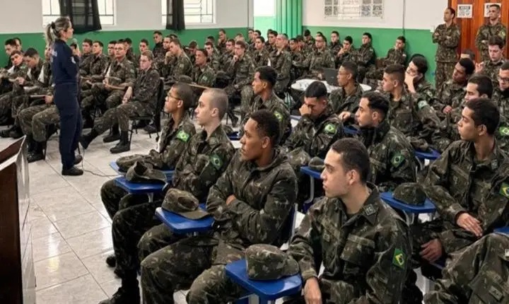 Agosto Lilás: GCM realiza palestra para atiradores do Tiro de Guerra