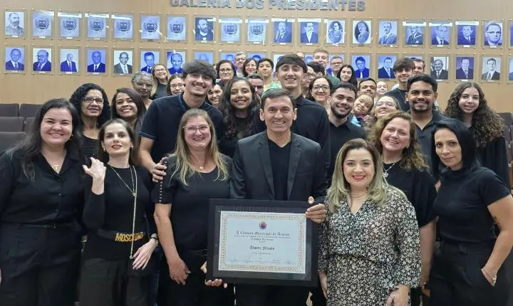 Álvaro Nunes recebe o Título de Cidadão Ararense