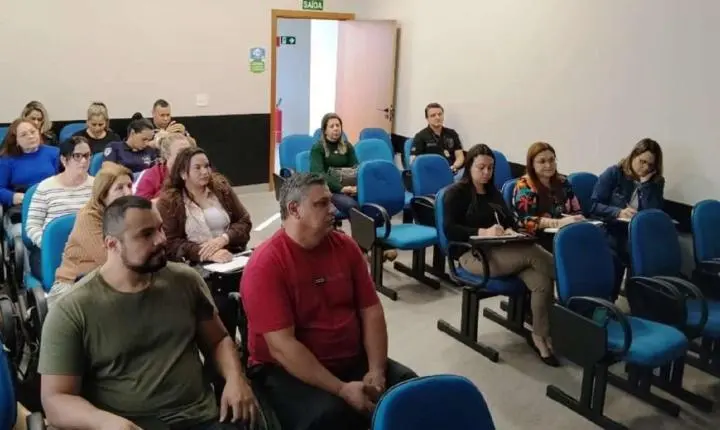 Atendimento à pessoa com deficiência foi tema de reunião em Araras