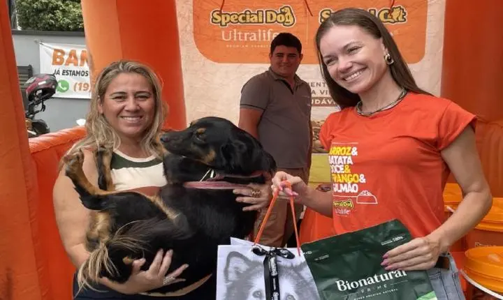 Cães são adotados em feira do Canil Municipal