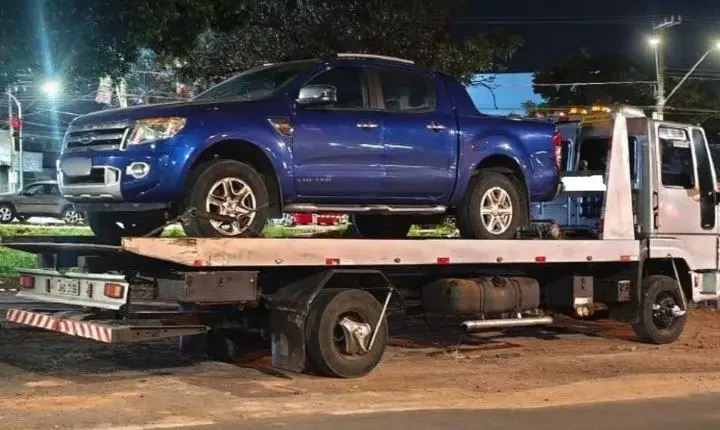 Caminhonete com registro de furto é localizada no Jd. dos Ypês em Araras SP