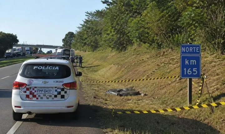 Corpo em avançado estado de decomposição é encontrado às margens da Rodovia Anhanguera em Araras SP