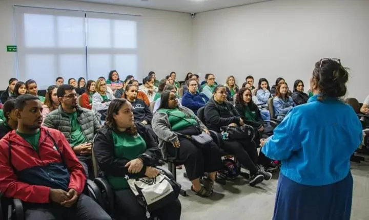 Educação promove formação para Profissionais de Apoio Escolar