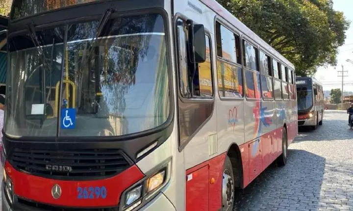 EMPREGO; TCA abre processo seletivo para motorista de ônibus