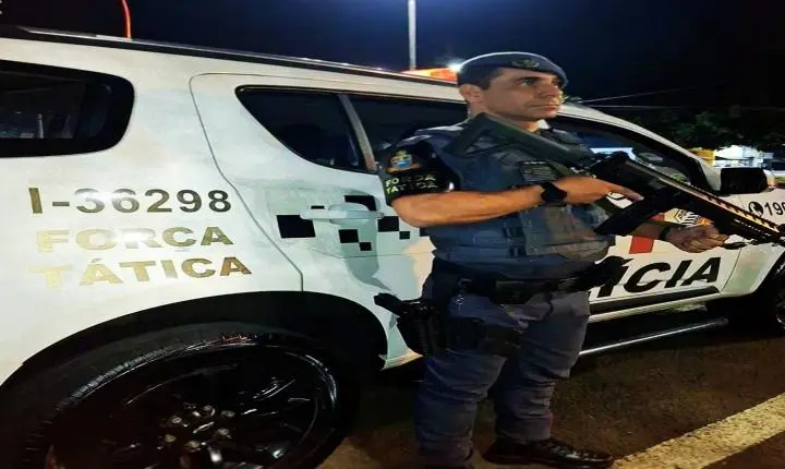 Força Tática captura integrante do PCC procurado pela Justiça escondido em telhado de residência em Araras SP