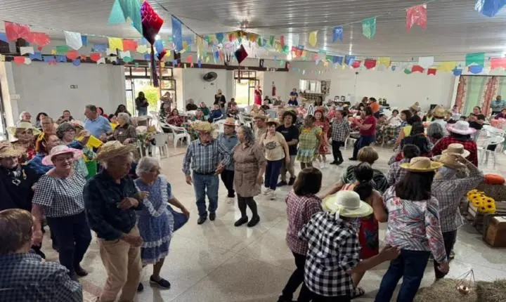 Fuss Araras realiza Arraial dos Grupos da Terceira Idade