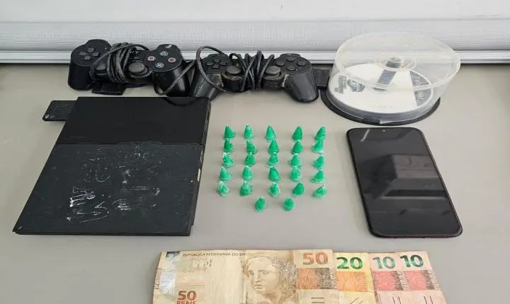  Homem é preso com cocaína e dinheiro durante operação policial em Leme