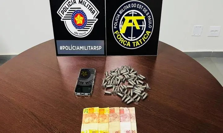Jovem é preso por tráfico de drogas no Jardim Quaglia em Leme/SP