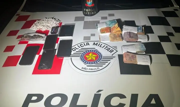 Operação policial apreende drogas, mais de R$ 24 mil e termina com quatro presos em Limeira SP