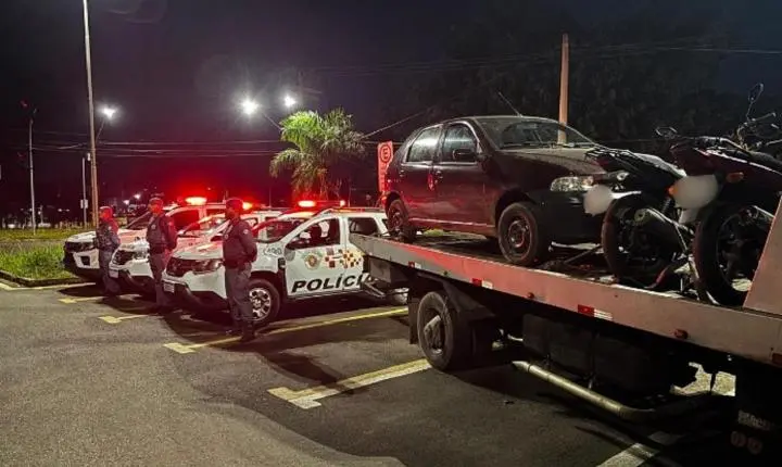 Polícia Militar prende homem e apreende adolescentes após roubo de motocicleta em Araras SP
