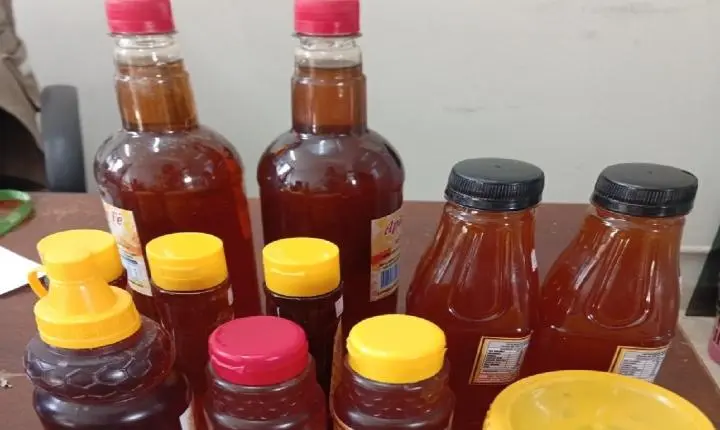 Prefeitura fiscaliza venda irregular de mel em comércios de Araras