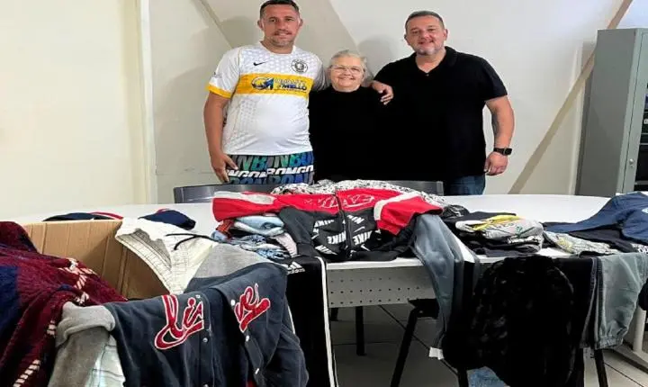 Secretaria de Esportes entrega agasalhos ao Fuss