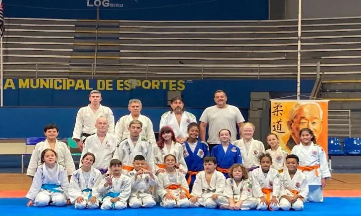 Treinão de judô agitou o Ginásio “Nelson Rüegger