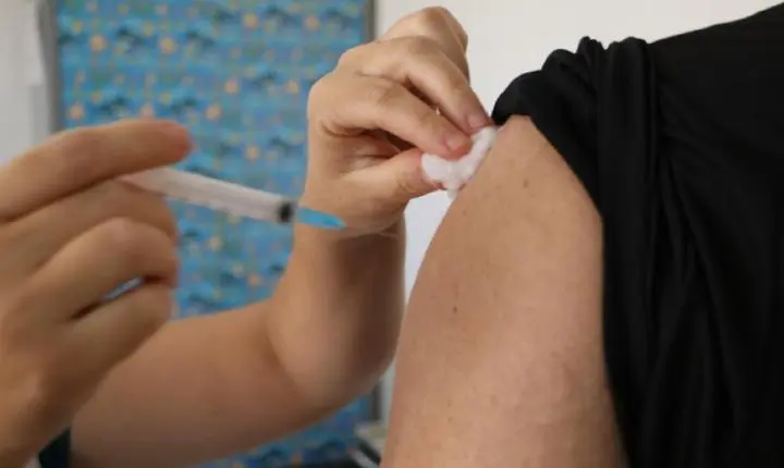 Vacinação contra gripe acontece neste sábado no comércio local